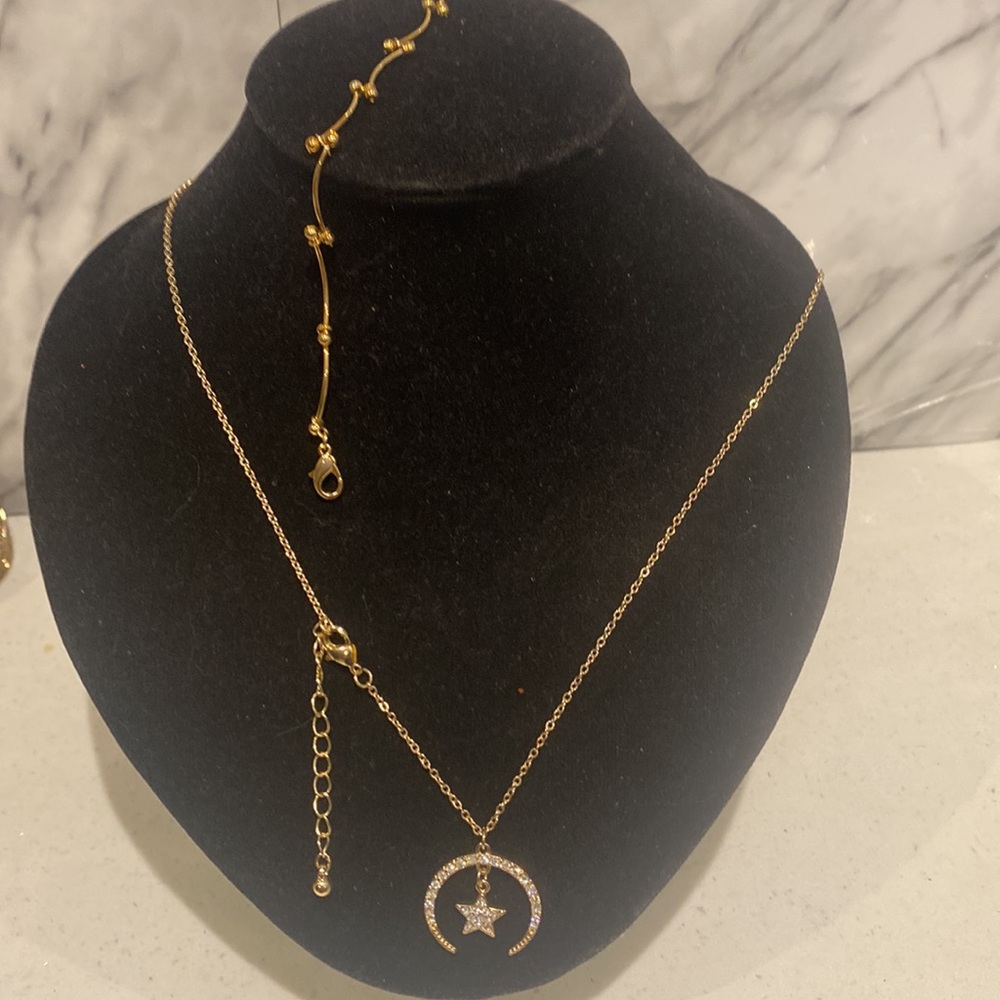 Gold Crescent Moon and Star Pendant chain & bracelet - Picture 1 of 6